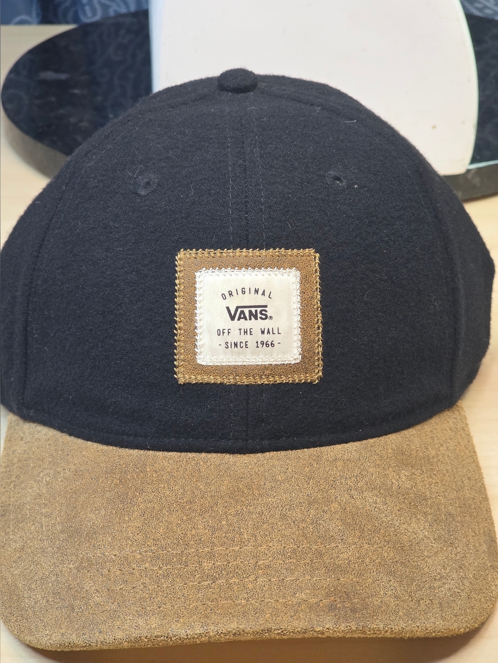 Vans "Off The Wall" Wool Felt Blend & Suede Strapback Hat OSFM - Picture 9 of 9